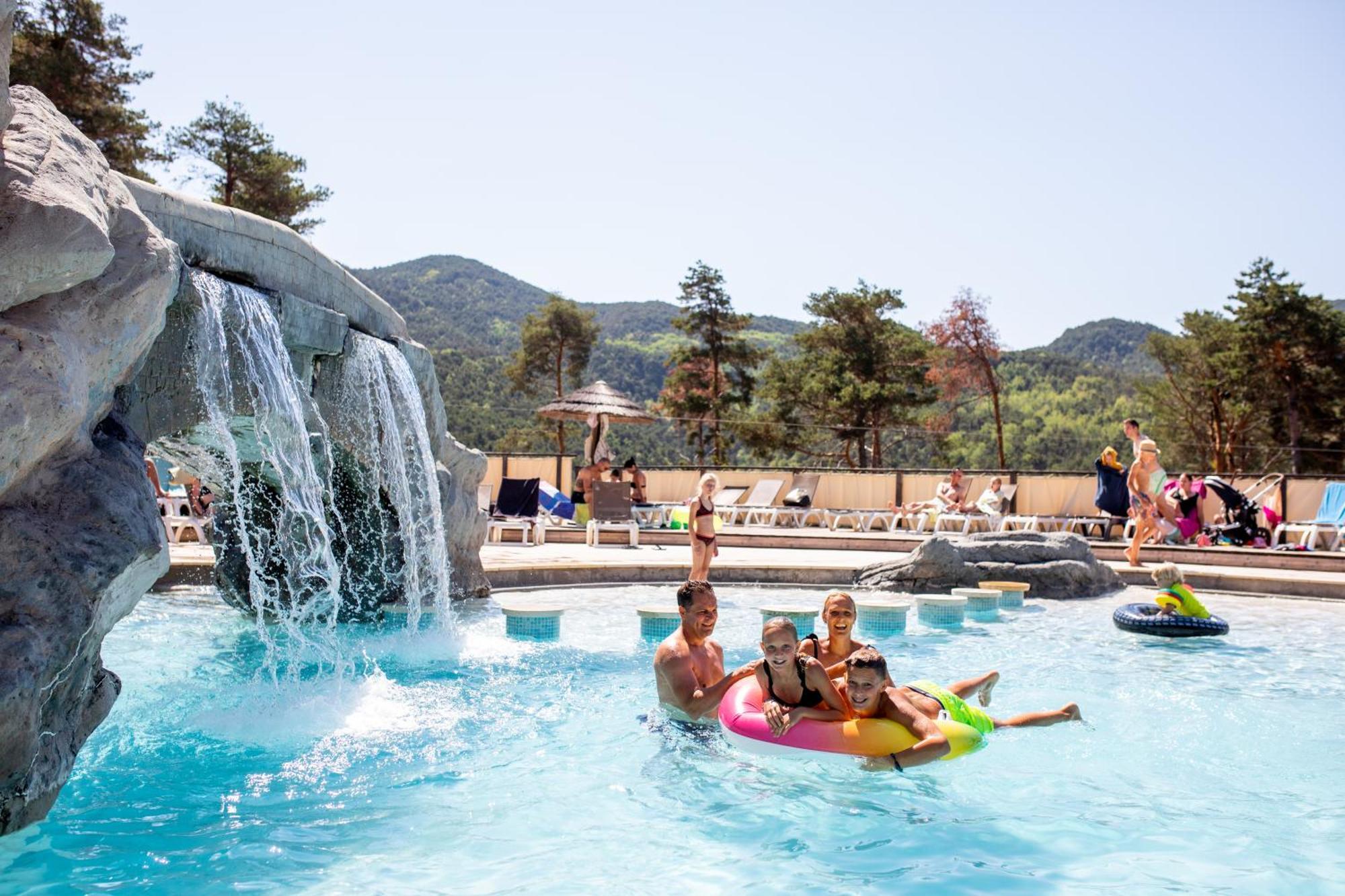 Camping Rcn Les Collines De קסטלאנטה מראה חיצוני תמונה